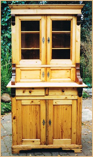 antiker Küchenschrank restauriert